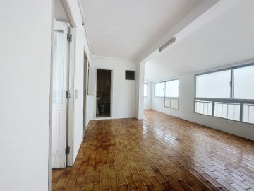 Apartamento T3+1 no Centro Histórico de Portimão (