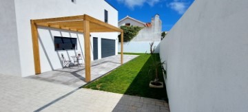 House 3 Bedrooms in Alcabideche