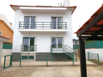 House 4 Bedrooms in Alcabideche