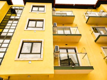 Apartment 1 Bedroom in Barreiro e Lavradio