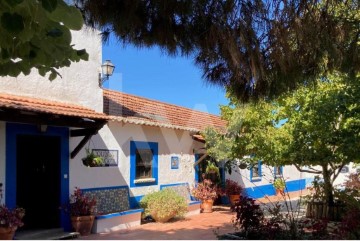 Maisons de campagne 4 Chambres à Charneca de Caparica e Sobreda