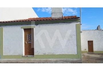 House 3 Bedrooms in Terena (São Pedro)