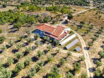 Country homes 4 Bedrooms in Escalos de Cima e Lousa