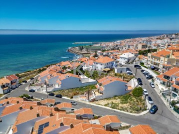 House 4 Bedrooms in Ericeira