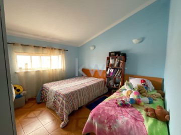 Appartement 3 Chambres à Atouguia da Baleia
