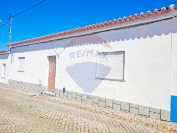 House 3 Bedrooms in Vidigueira