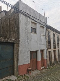 House 3 Bedrooms in Aranhas
