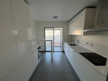 Apartment 3 Bedrooms in São Domingos de Benfica