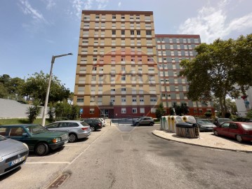 Apartamento 3 Quartos em Corroios
