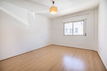 Apartamento 2 Quartos em Faro (Sé e São Pedro)