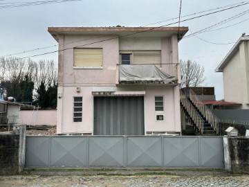 House 2 Bedrooms in Mafamude e Vilar do Paraíso