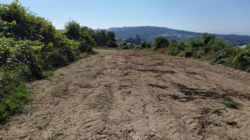 Land in Figueiró (Santiago e Santa Cristina)