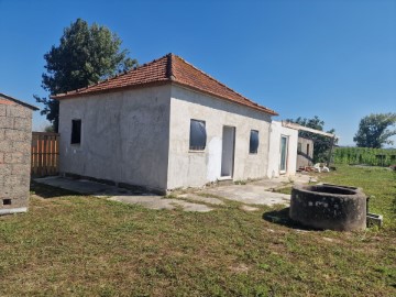 Maison 3 Chambres à Pardilhó