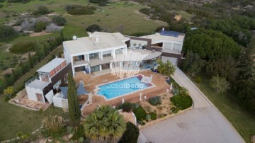 House 5 Bedrooms in Porches