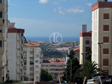 Apartamento 1 Quarto em Massamá e Monte Abraão