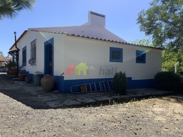 Country homes 3 Bedrooms in Alvito