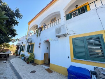 House 4 Bedrooms in Beja (Salvador e Santa Maria da Feira)