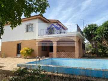 Country homes 6 Bedrooms in Utrera