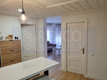 Apartment 3 Bedrooms in Albelda de Iregua