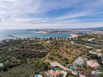 House 5 Bedrooms in Ferragudo