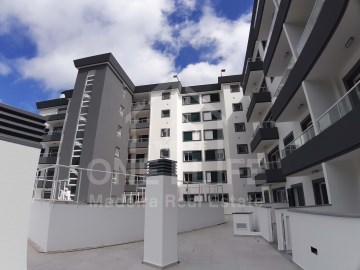 Apartment 2 Bedrooms in Caniço