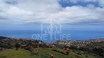 Moradia 2 Quartos em Arco da Calheta