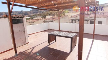 House 3 Bedrooms in Itrabo