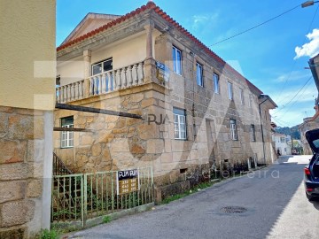 House 5 Bedrooms in Boa Aldeia, Farminhão e Torredeita