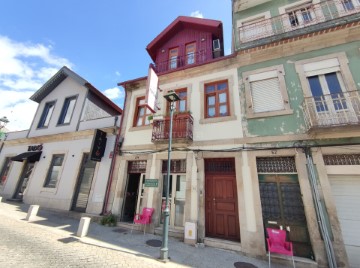 Building in Santa Maria Maior