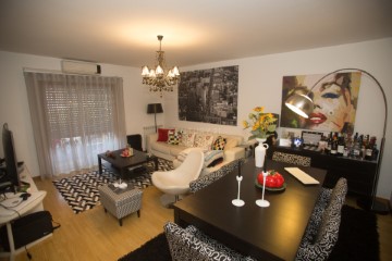 Apartment 3 Bedrooms in Santa Cruz/Trindade e Sanjurge