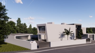 House 3 Bedrooms in Espinho