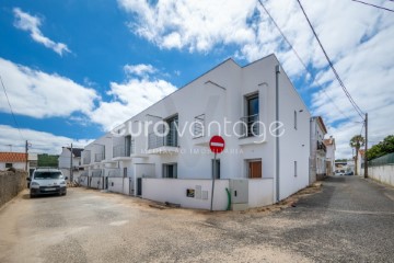 Maison 3 Chambres à Famalicão