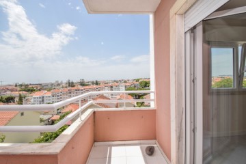 Apartamento 1 Quarto em Carcavelos e Parede