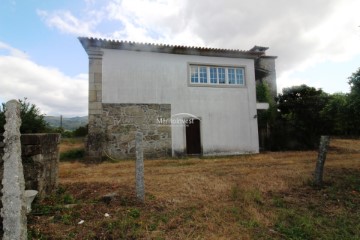 House 5 Bedrooms in Amares e Figueiredo