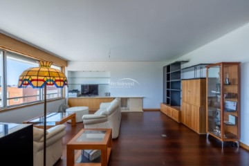 Apartamento 5 Quartos em Ramalde