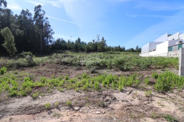 Terreno em Briteiros Santo Estêvão e Donim