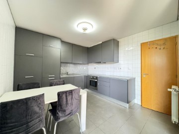 Apartment 3 Bedrooms in Azurém