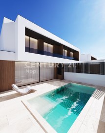 House 3 Bedrooms in Turiz