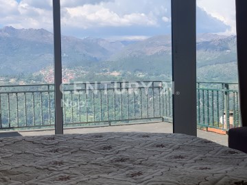 House 2 Bedrooms in Salamonde