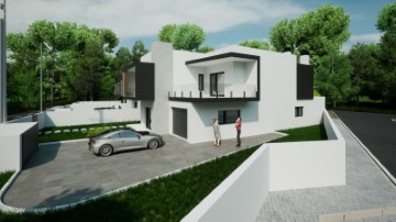 House 4 Bedrooms in Maceira