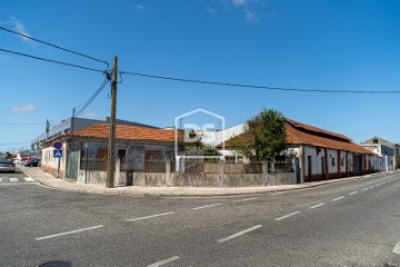 Nave en Marinha Grande