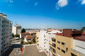 Apartamento 3 Quartos em Leiria, Pousos, Barreira e Cortes