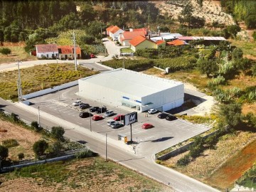 Industrial building / warehouse in Louriçal