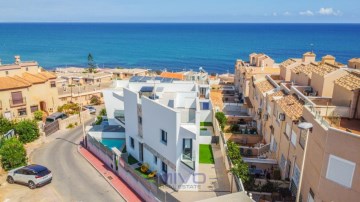 House 3 Bedrooms in Torrevieja Centro