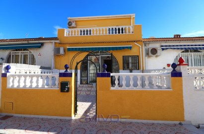 House 3 Bedrooms in Torrevieja Centro
