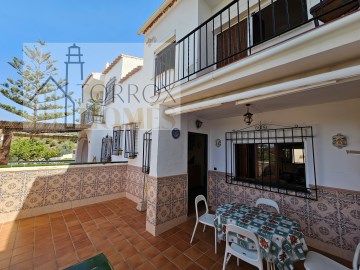 House 3 Bedrooms in Almijara