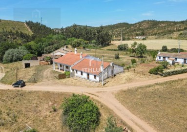 Country homes  in Sabóia