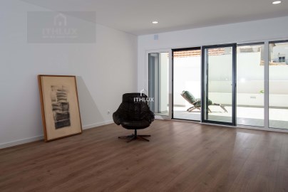 Apartment 2 Bedrooms in Carcavelos e Parede