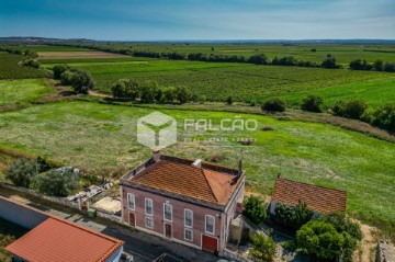 House 7 Bedrooms in Cidade de Santarém