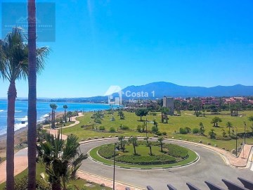 Apartment 3 Bedrooms in Estepona Pueblo